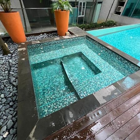 Signature Apartment At Mercu Summer Suites Klcc Kuala Lumpur Bagian luar foto